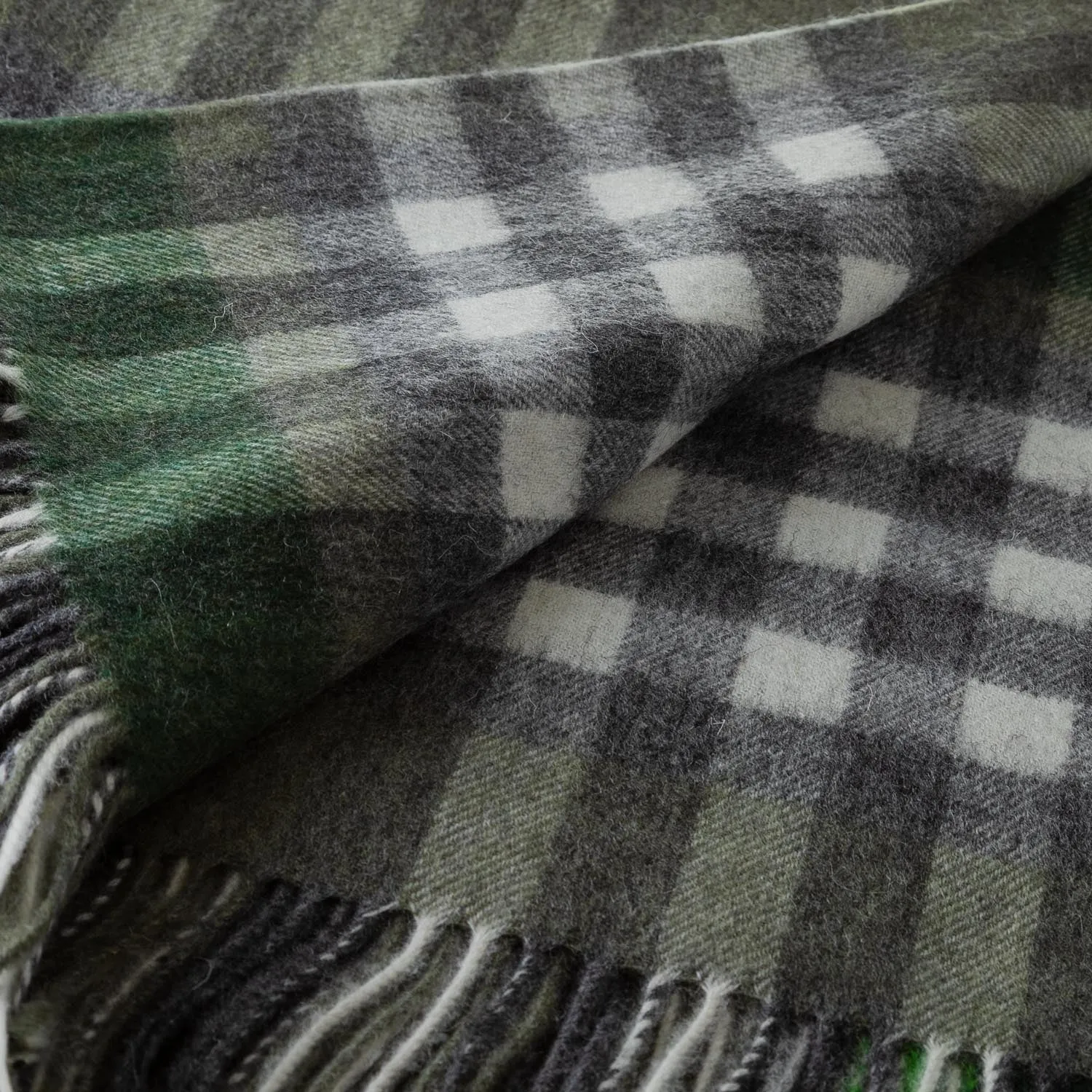 Chequer Cashmere Blend Blanket  Olive