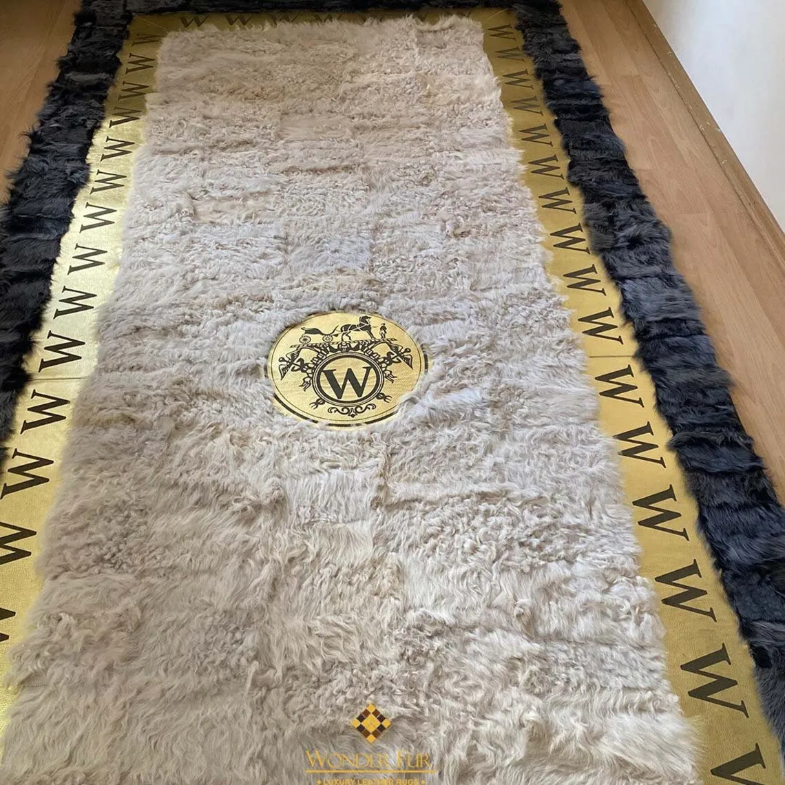 Customized Real Sheepskin Gray White Area 6x8 Living Room Handmade Rug