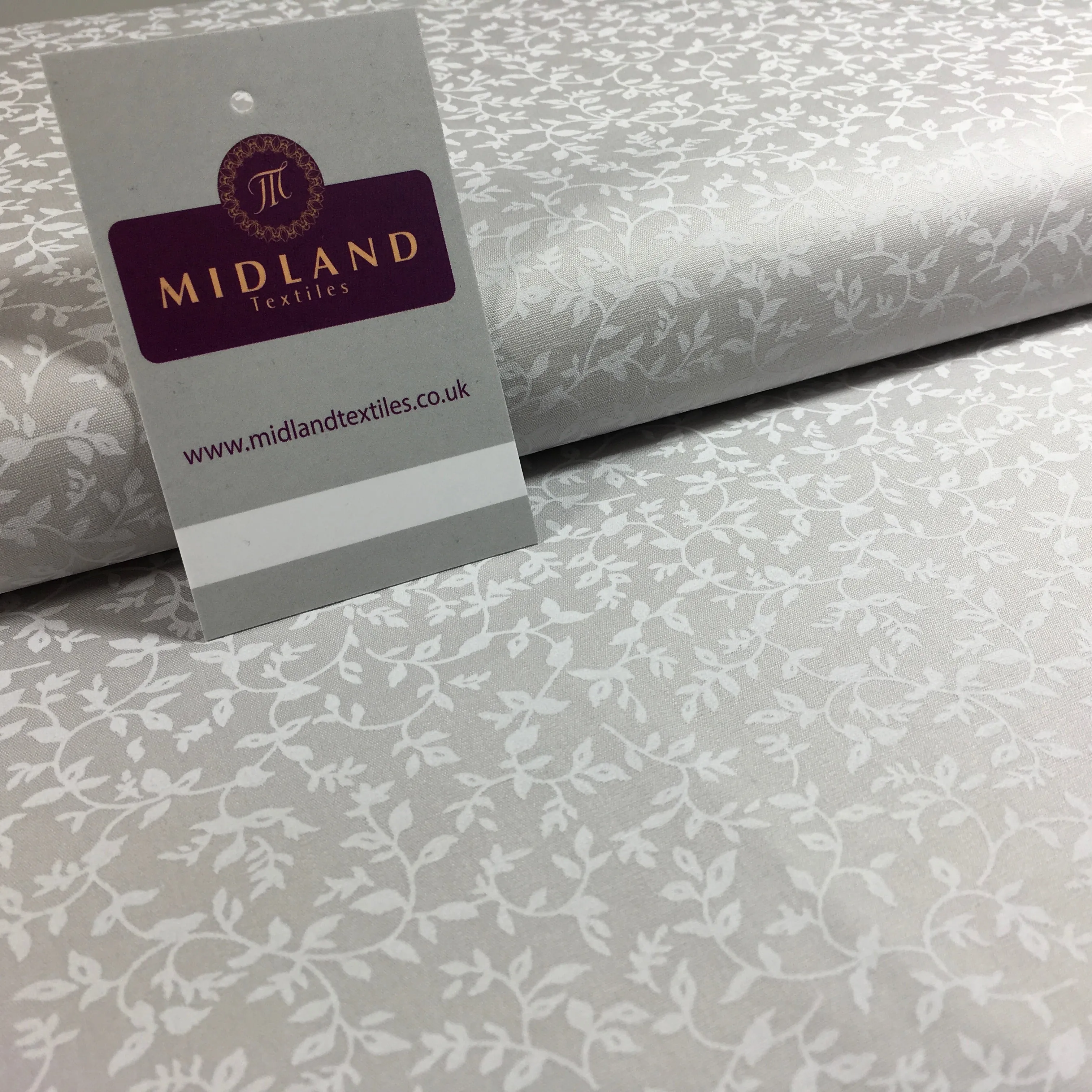 Grey And White Floral Printed 100% Cotton Poplin Craft Fabric 45" M547