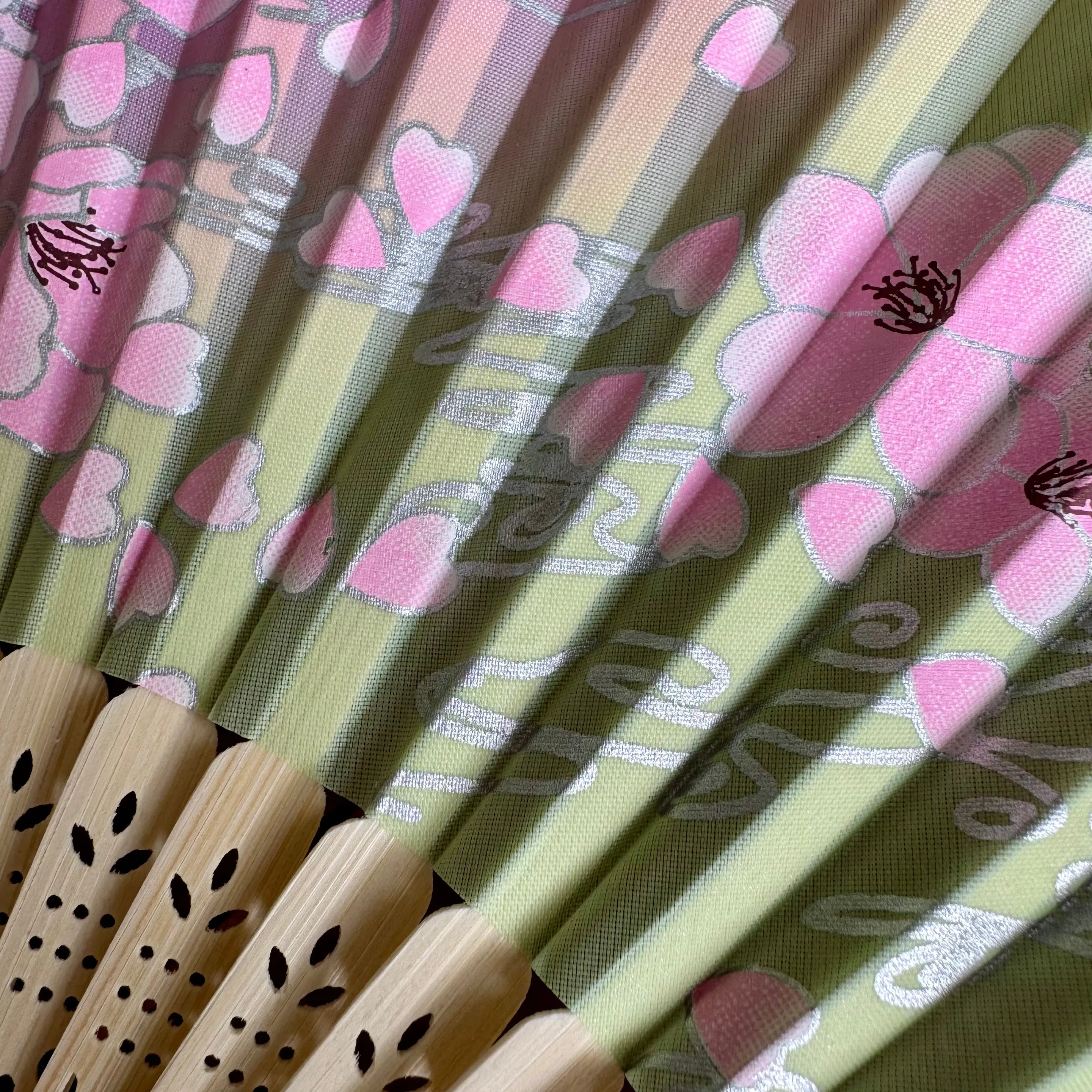 Luxury Bamboo Silk Fan - Green/Pink Blossoms