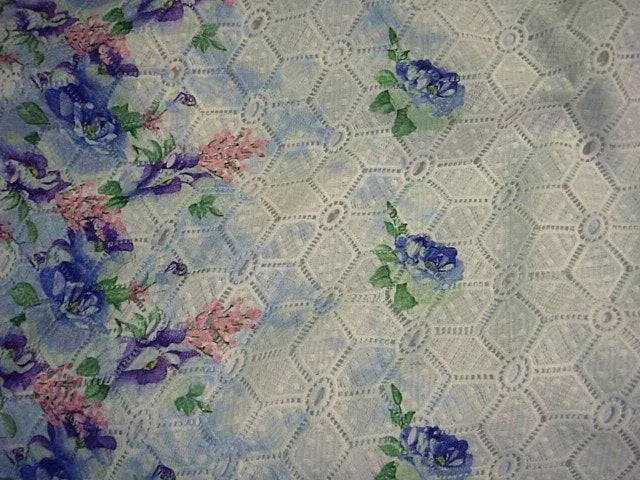 Scalloped Floral Lace - 0.46 Remnant