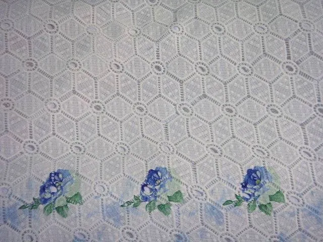 Scalloped Floral Lace - 0.46 Remnant