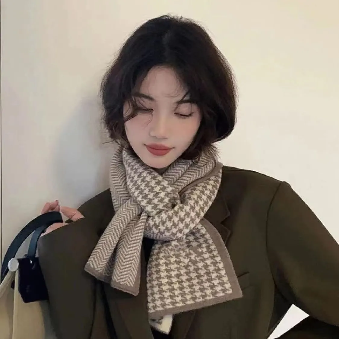 Women's Winter Cashmere Plaid Scarf - Soft, Warm & Classic